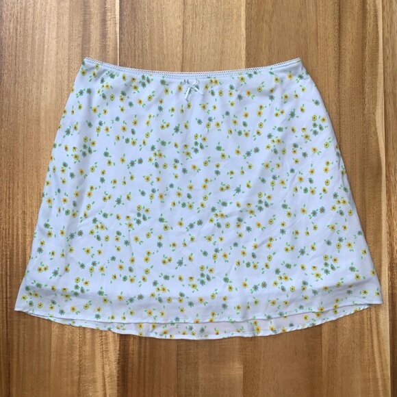 wild fable Dresses & Skirts - Wild Fable Junior Teens Light Blue Multicolor Floral A-Line Mini Skirt Medium